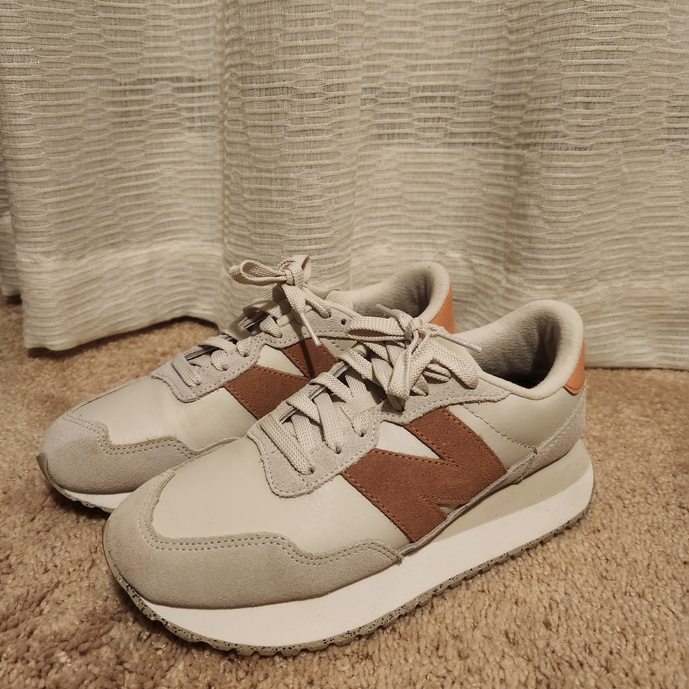 New Balance 237 Sneakers